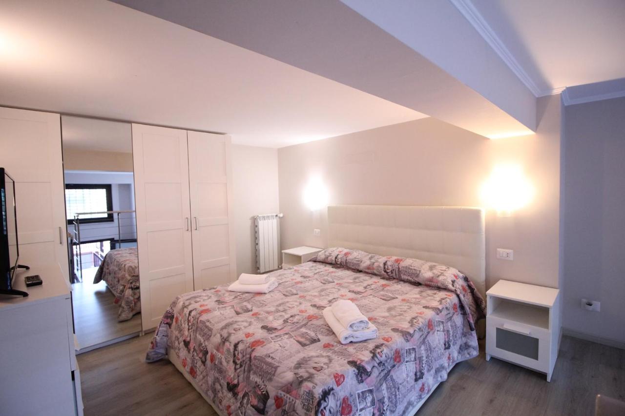 Modern Loft Apartment Rome Exterior photo