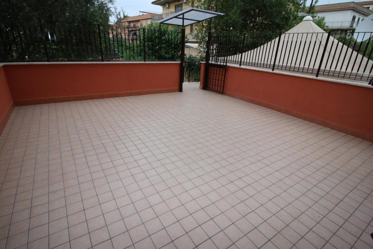 Modern Loft Apartment Rome Exterior photo